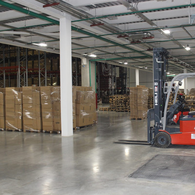 Снять  склад