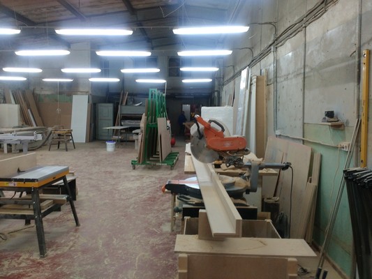 Снять  производство