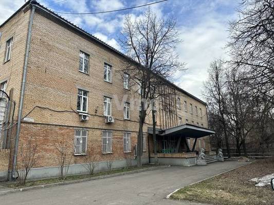 Снять  помещение свободного назначения