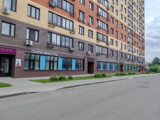 Снять  помещение свободного назначения