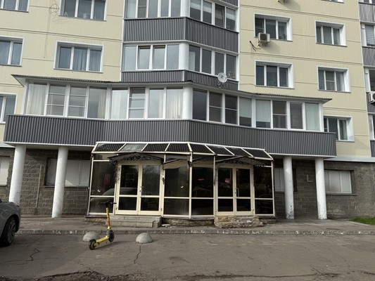Снять  помещение свободного назначения