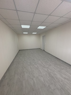 Снять  помещение свободного назначения