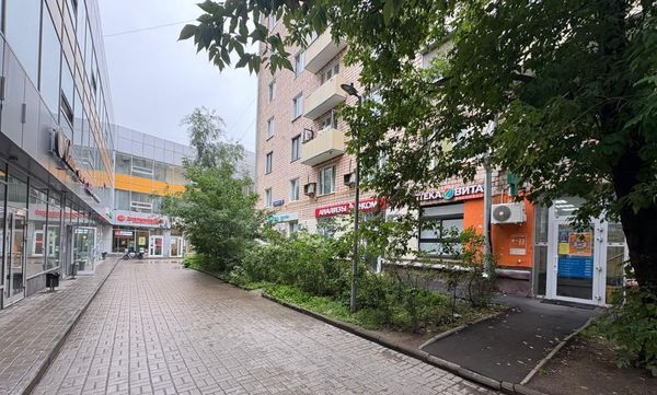 Снять  помещение свободного назначения