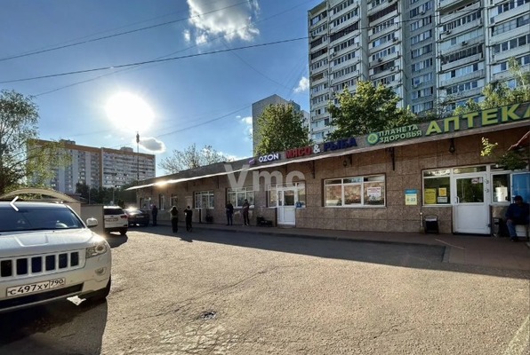 Снять  помещение свободного назначения