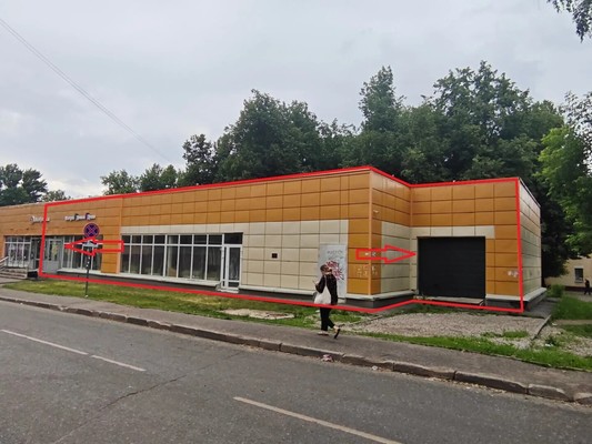 Снять  помещение свободного назначения