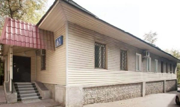 Снять  помещение свободного назначения