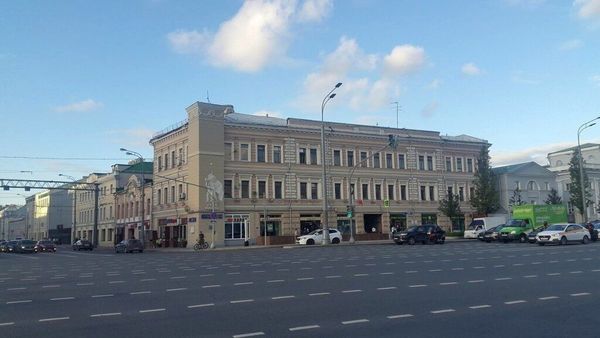 Снять  помещение свободного назначения