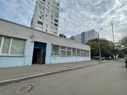 Снять  помещение свободного назначения