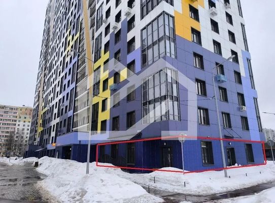 Снять  помещение свободного назначения