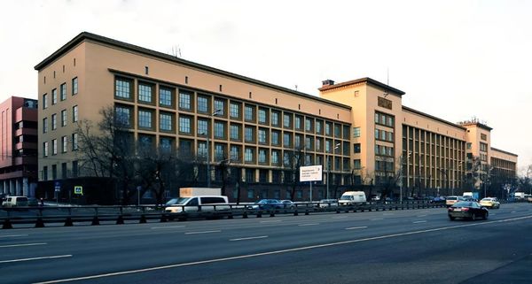 Купить  помещение свободного назначения